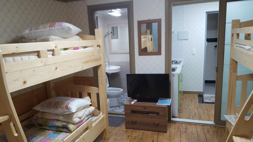 The 1St Andong Hostel Exterior foto